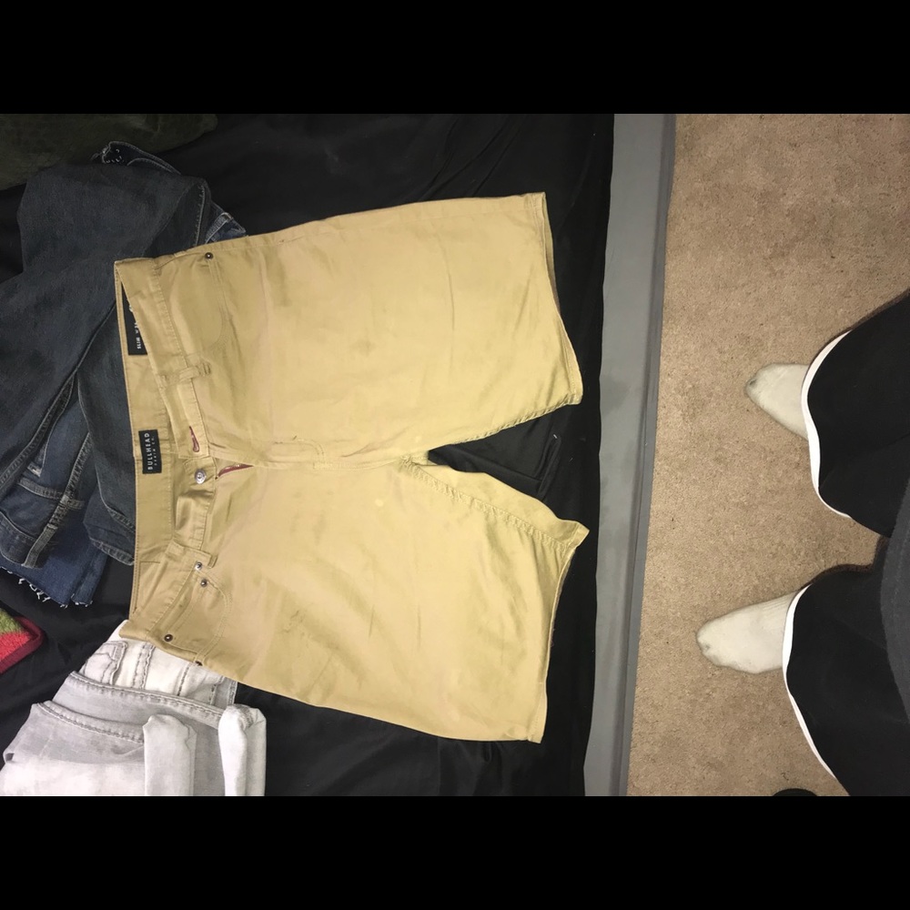 Bull head shorts